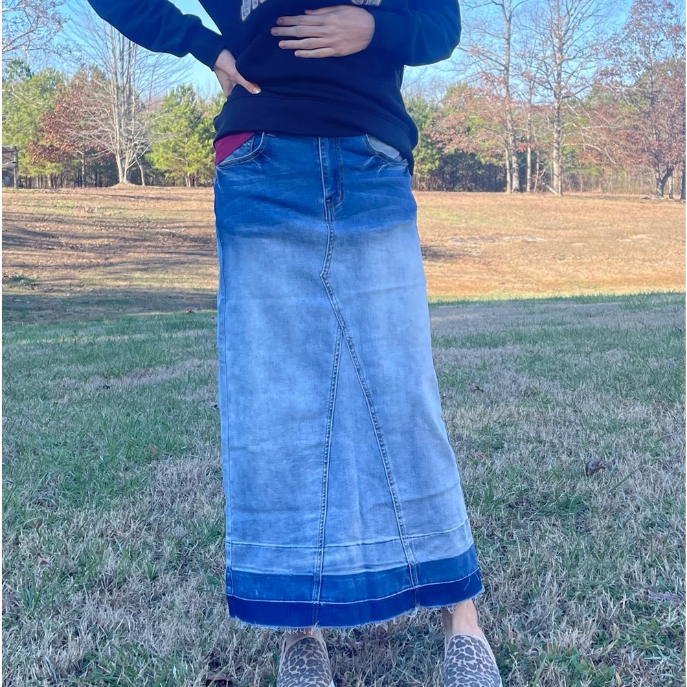 Ladies long ombré denim skirt